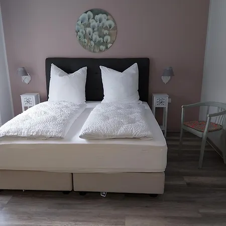 בית הארחה Flora Comfort